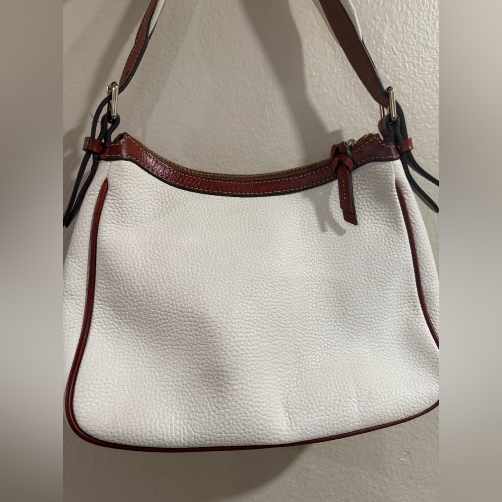 Dooney & Bourke Pebble Grain Hobo Ivory Purse Bag Style j14047206 - Picture 2 of 16